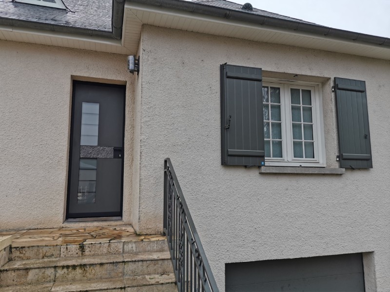 Fenêtres , volets, portes d'entrées